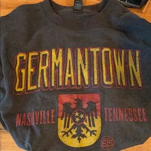 SALE 3 FOR $15 🕑❣️Tee